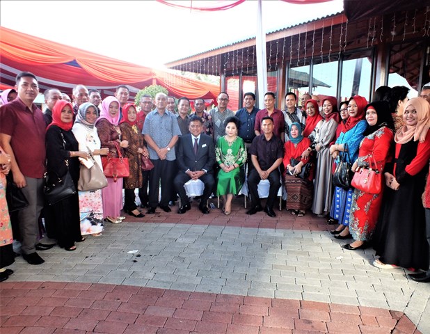 Safari Natal Jajaran Pemkot Kotamobagu ke kediaman Gubernur Sulut Olly Dondokambey