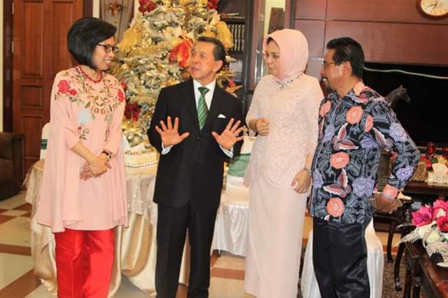 Safari Natal di kediaman Sinyo Harry Sarundajang