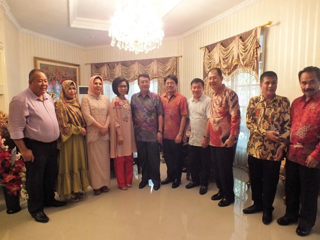 Safari Natal di kediaman ketua DPRD Provinsi Sulut