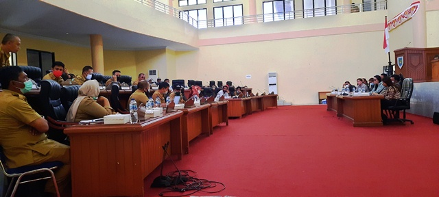 Komisi II DPRD Bolmong Gelar RDP Bersama Perangkat Desa Lalow dan Mitra Kerja
